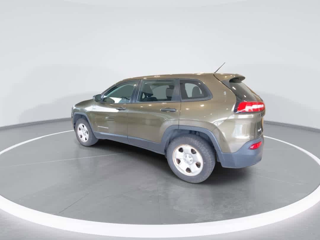 Used 2015 Jeep Cherokee Sport AWD/4WD image 6
