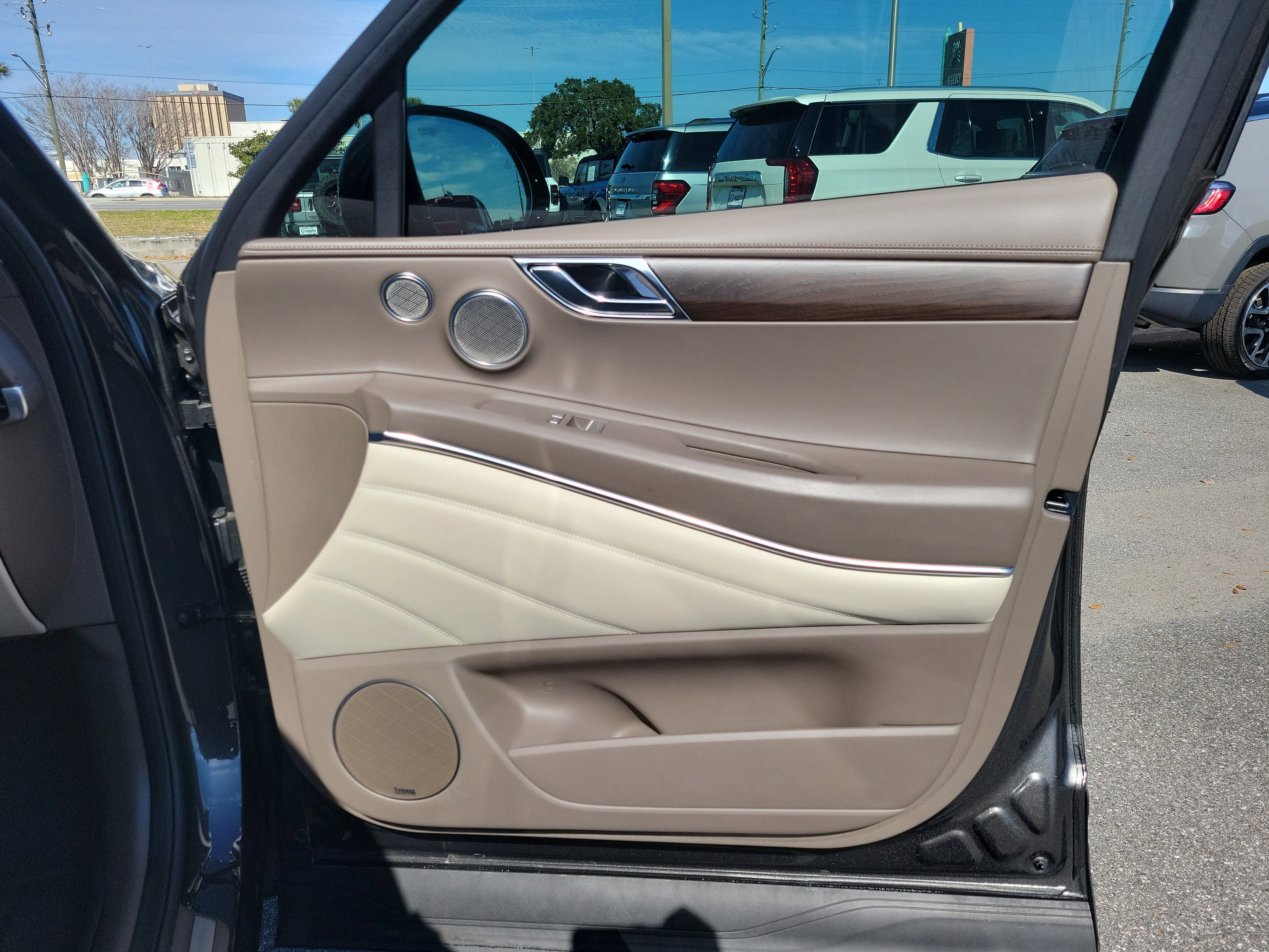 Used 2024 Genesis GV80 3.5T w/ Advanced Package image 29