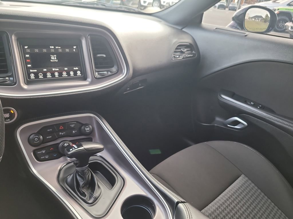 Used 2022 Dodge Challenger R/T w/ Blacktop Package image 14