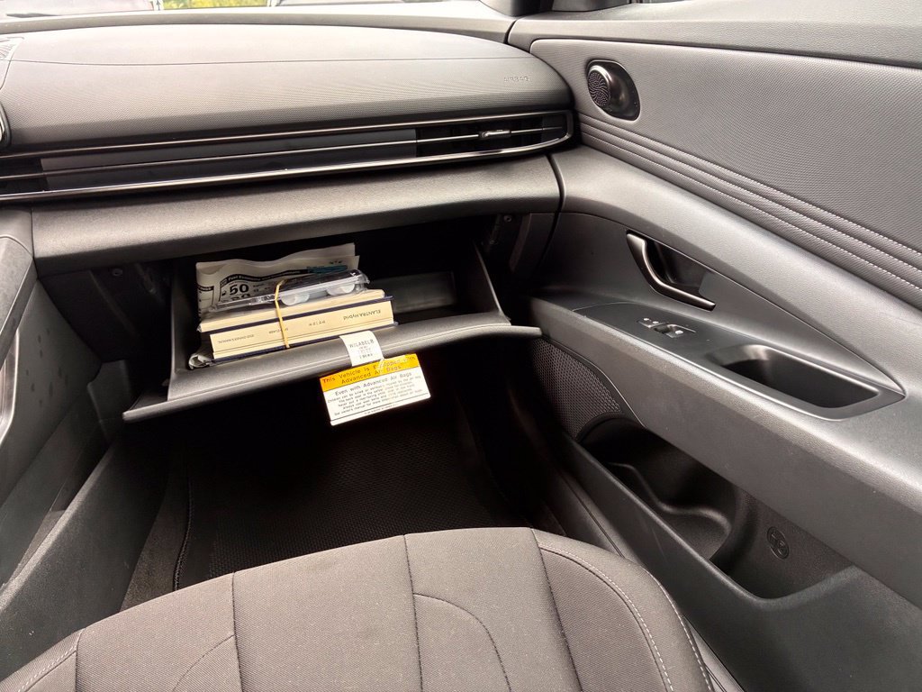 Certified 2025 Hyundai Elantra SEL FWD image 41