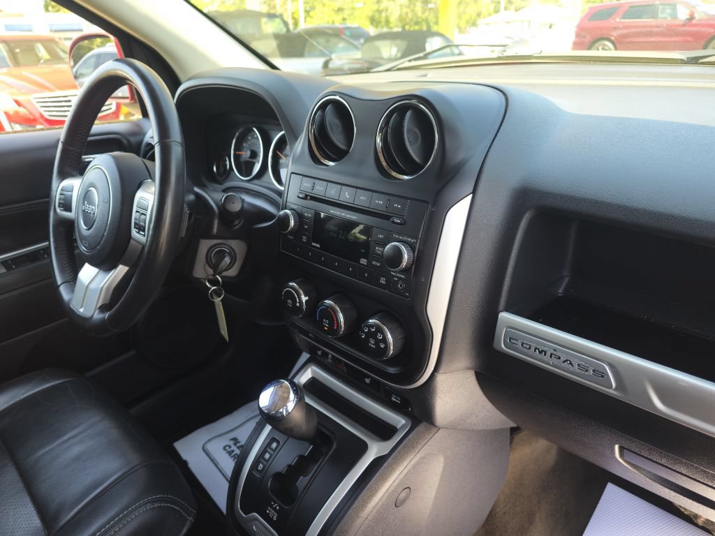 Used 2017 Jeep Compass High Altitude FWD image 51