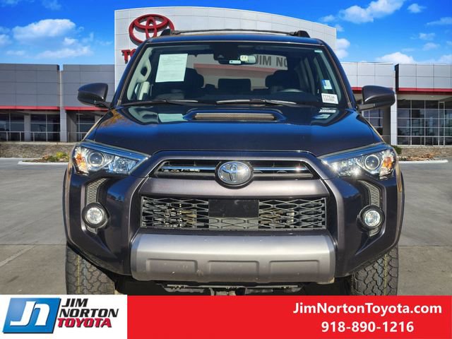 Used 2020 Toyota 4Runner TRD Off-Road image 2