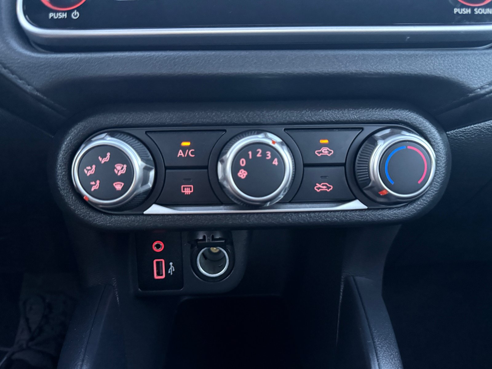 Used 2025 Nissan Versa S FWD image 23