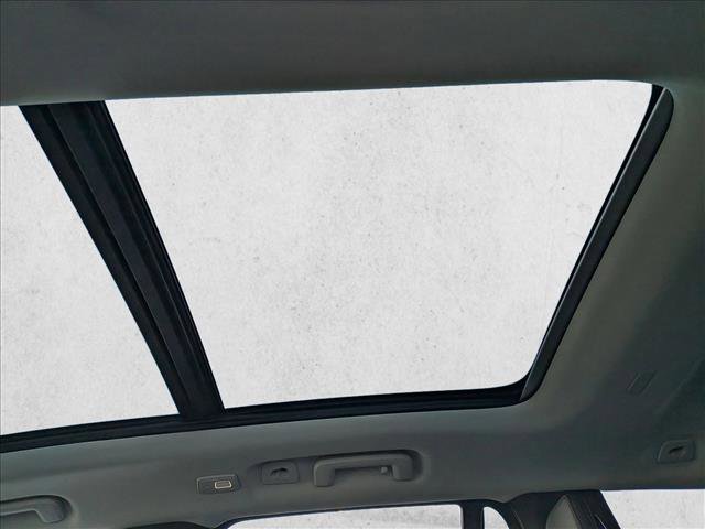 New 2026 Volvo XC90 T8 Plus w/ Protection Package Premier image 18