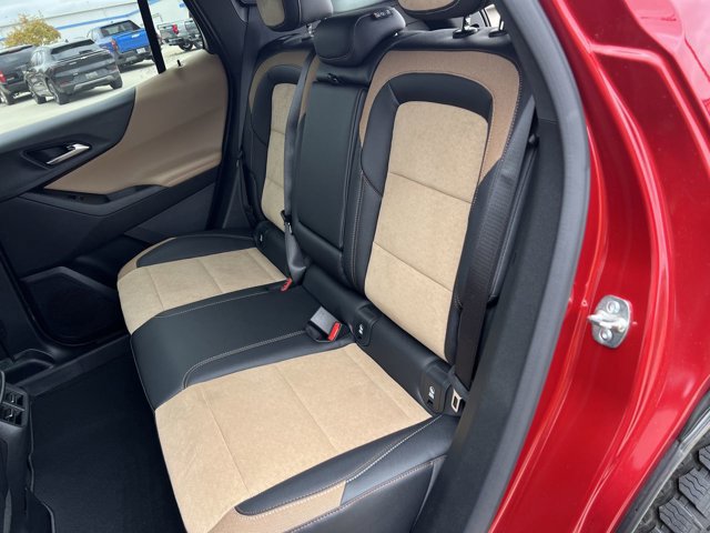New 2026 Chevrolet Equinox ACTIV w/ Safety and Technology Package AWD/4WD image 25
