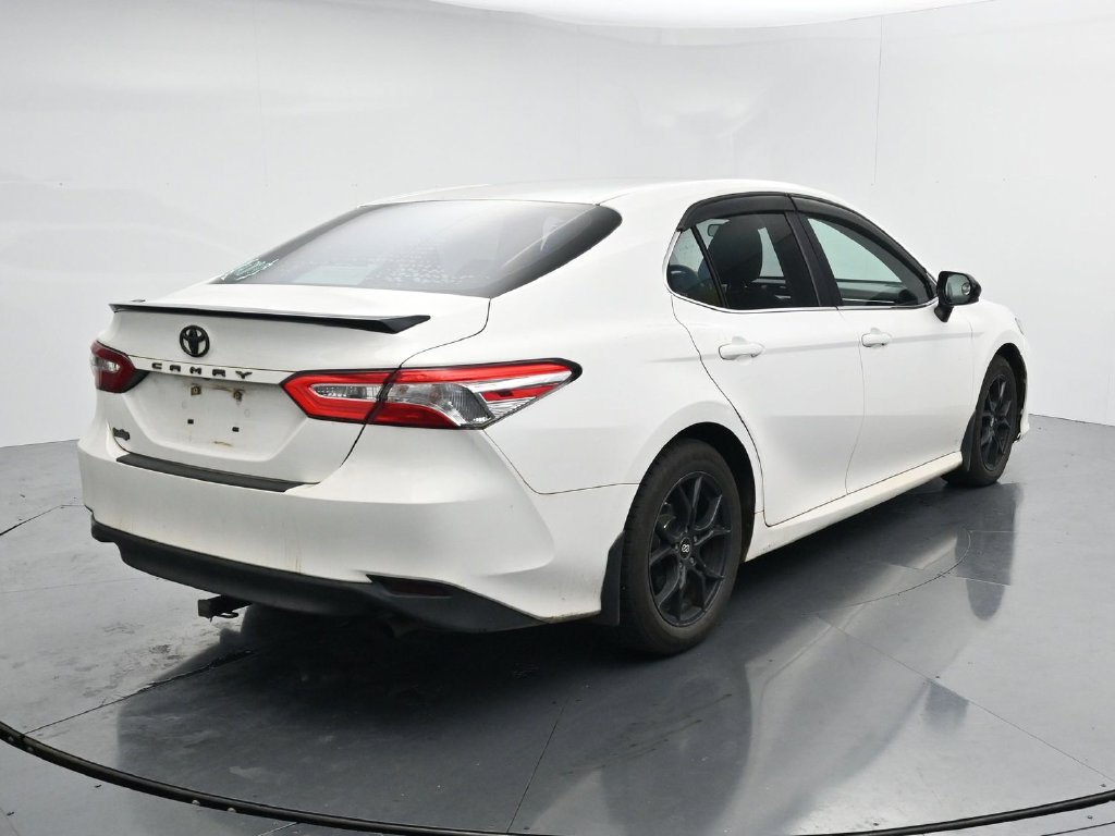 Used 2018 Toyota Camry LE FWD image 7