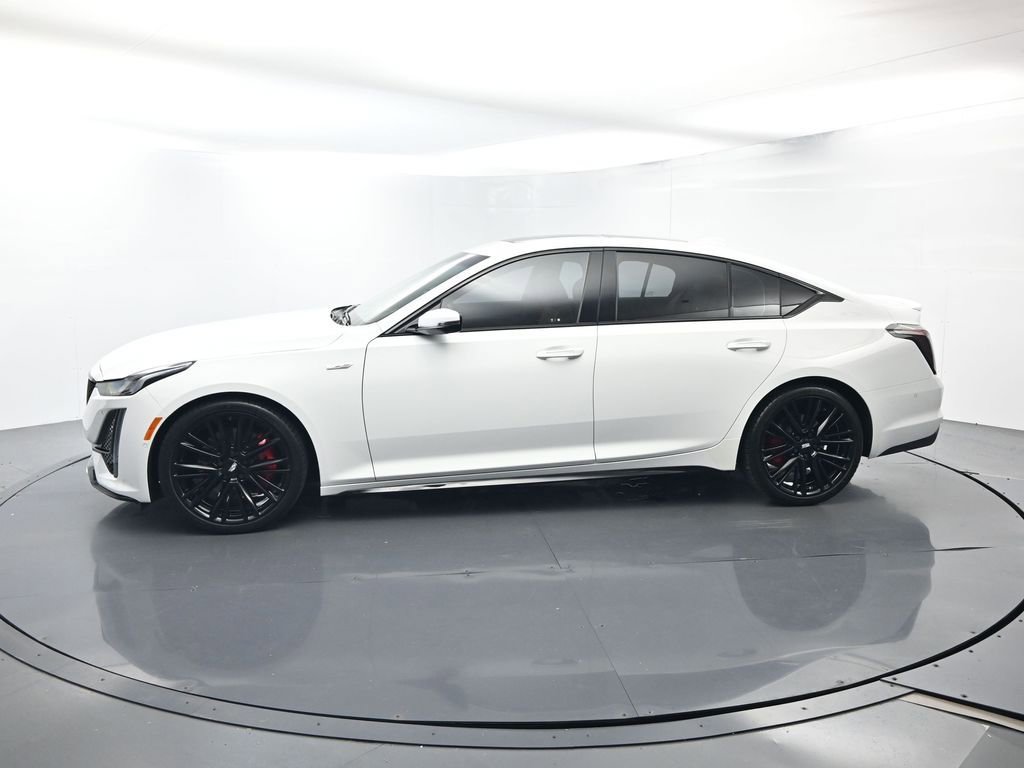 Used 2022 Cadillac CT5 V w/ Platinum Package RWD image 2