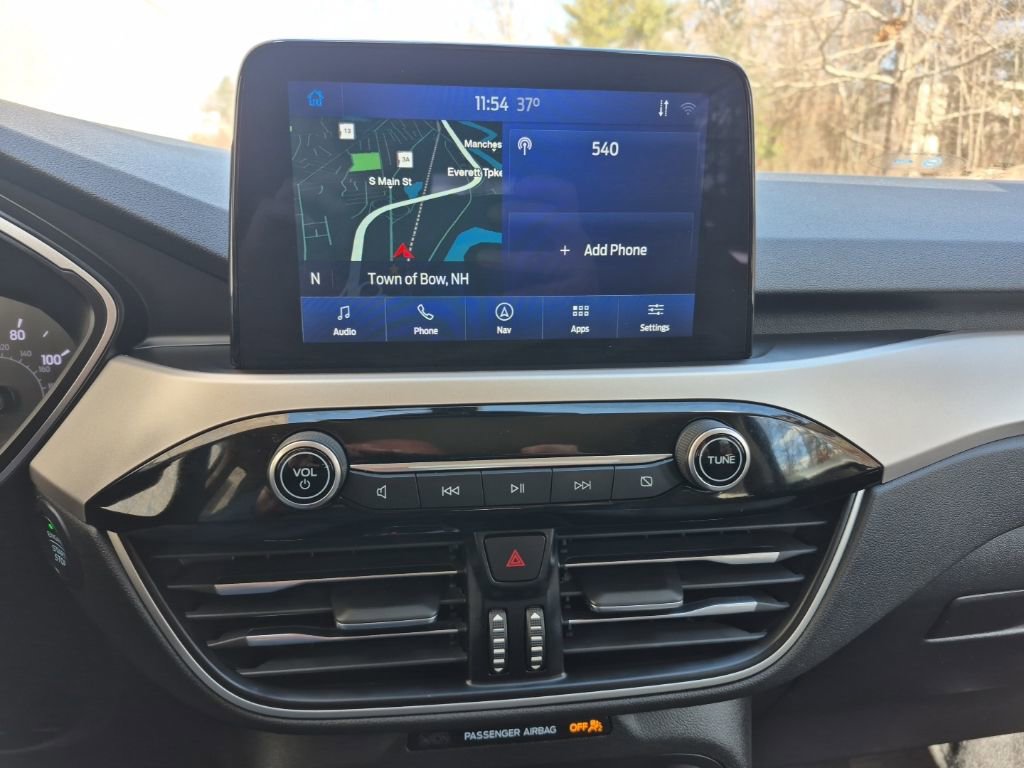 Used 2020 Ford Escape SE image 24