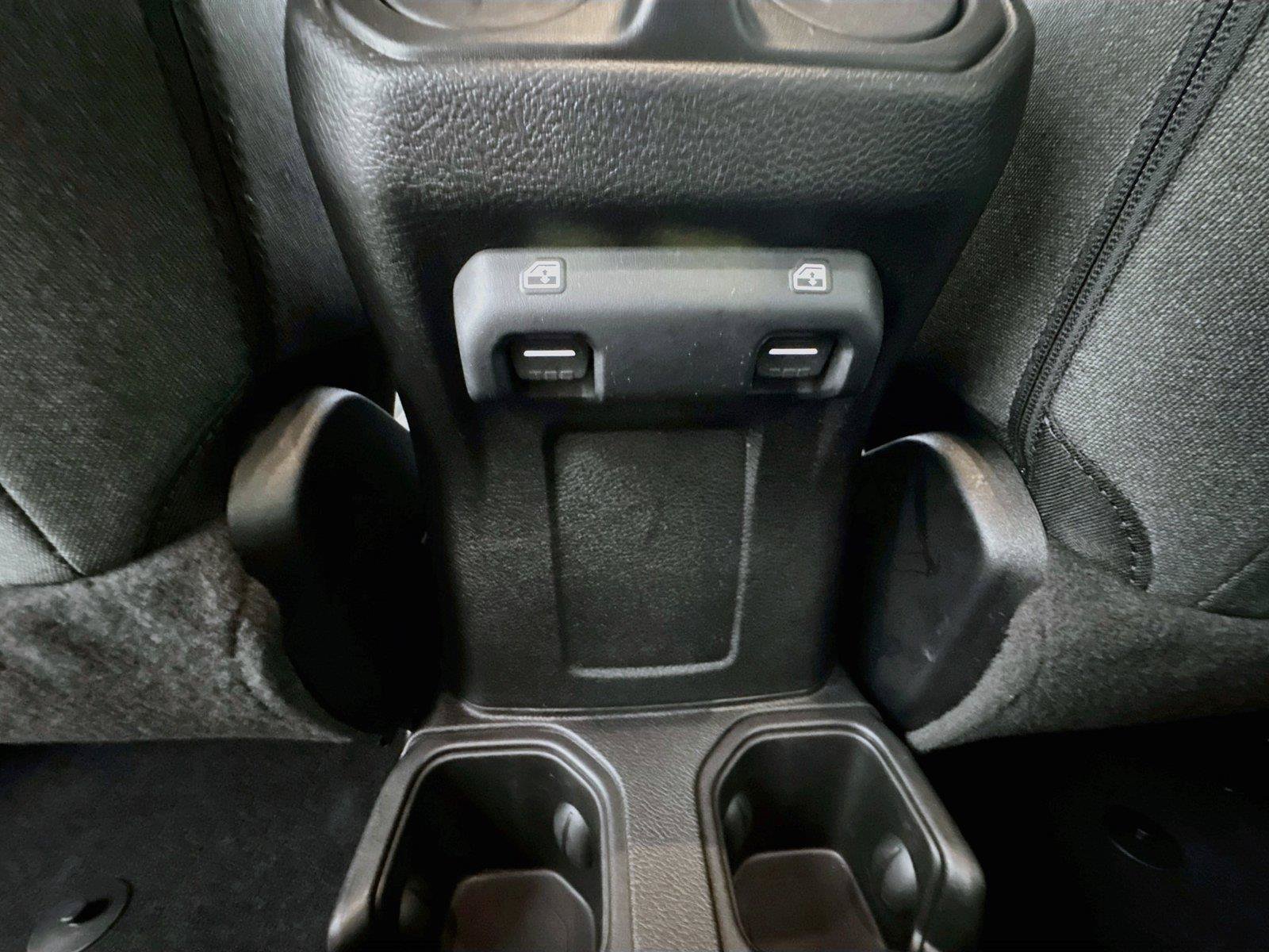 Used 2024 Jeep Wrangler Unlimited Sport AWD/4WD image 32