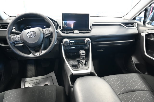 Used 2024 Toyota RAV4 XLE AWD/4WD image 13