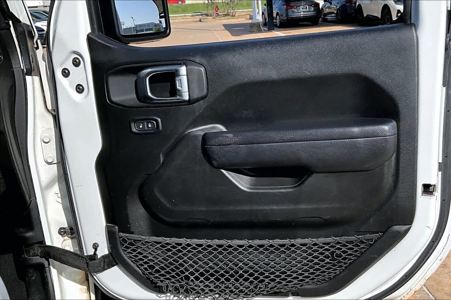 Used 2022 Jeep Gladiator Sport AWD/4WD image 25