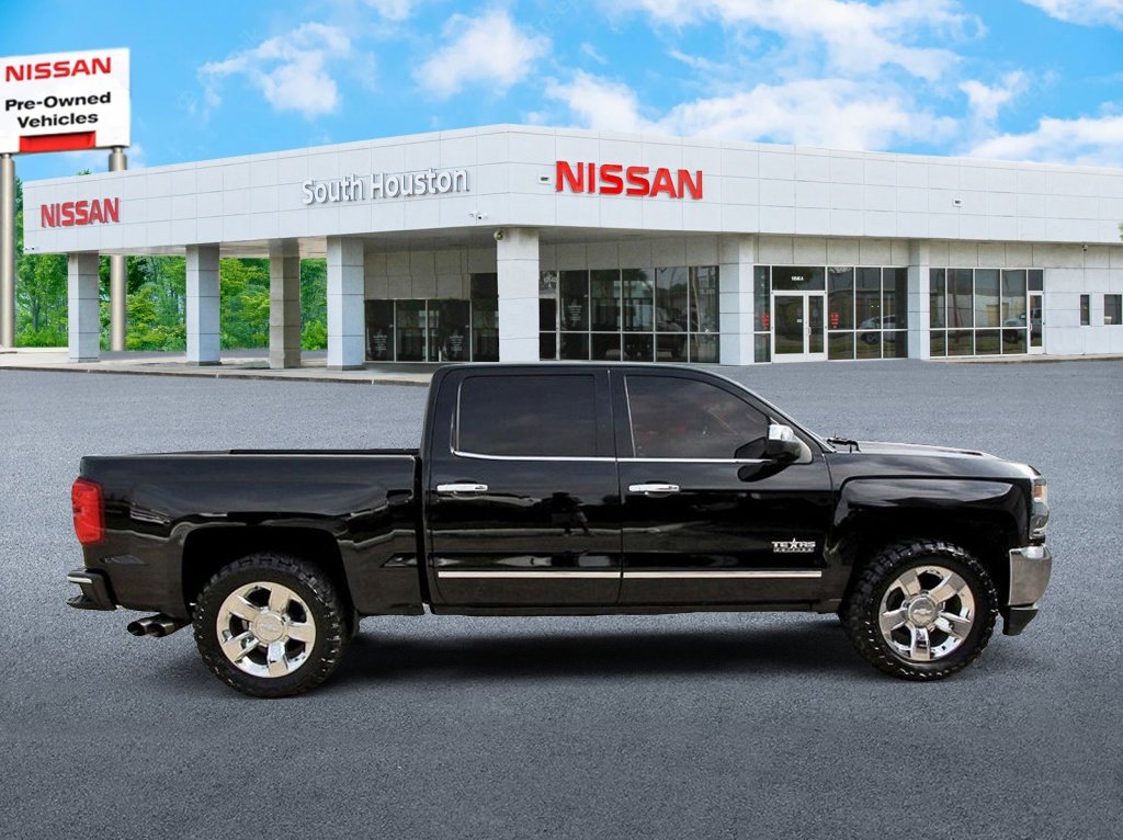 Used 2018 Chevrolet Silverado 1500 LTZ w/ Texas Edition RWD image 5