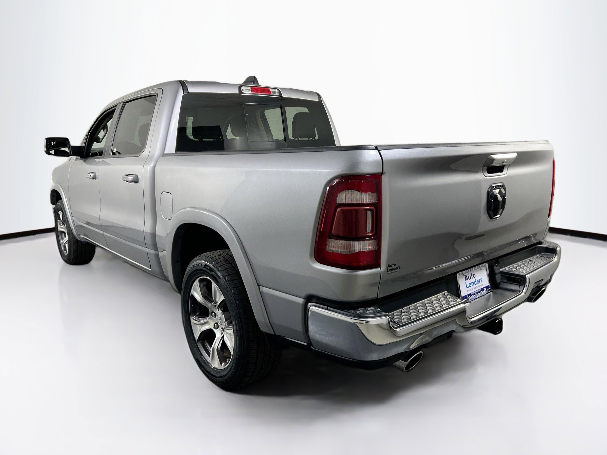 Used 2022 RAM 1500 Laramie AWD/4WD image 7