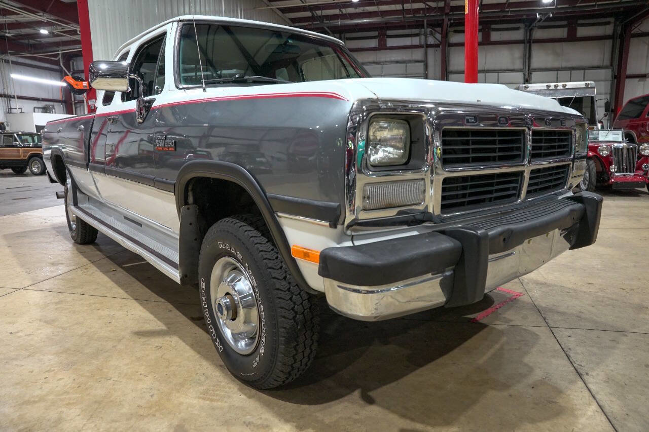 Used 1992 Dodge D/W Truck 250 image 12