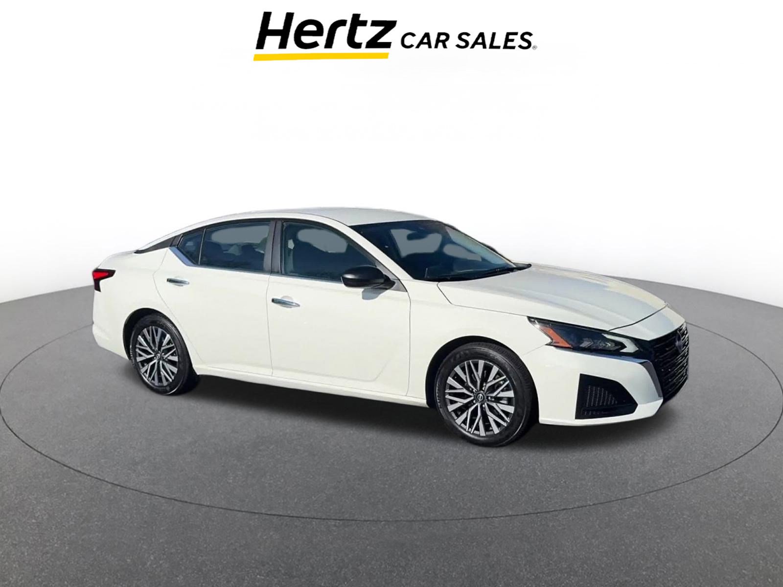 Used 2025 Nissan Altima 2.5 SV image 1