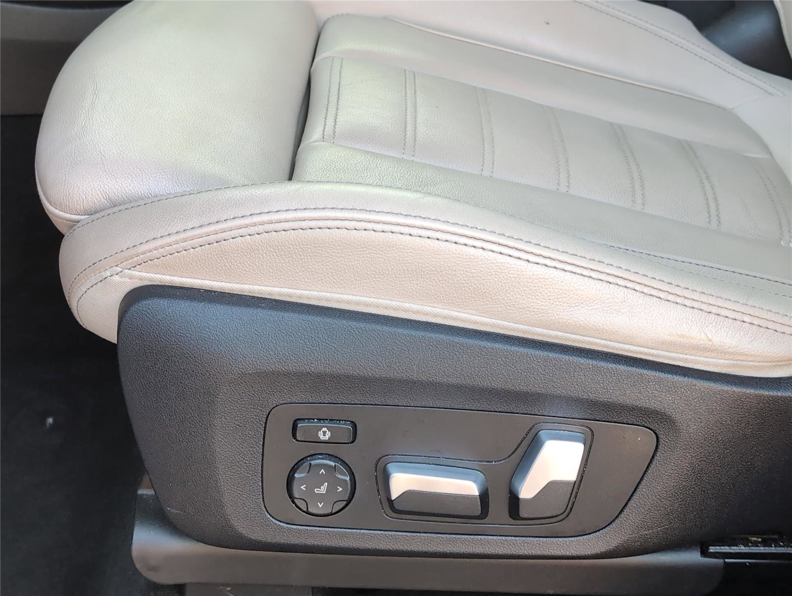 Used 2021 BMW X3 sDrive30i w/ M Sport Package image 10