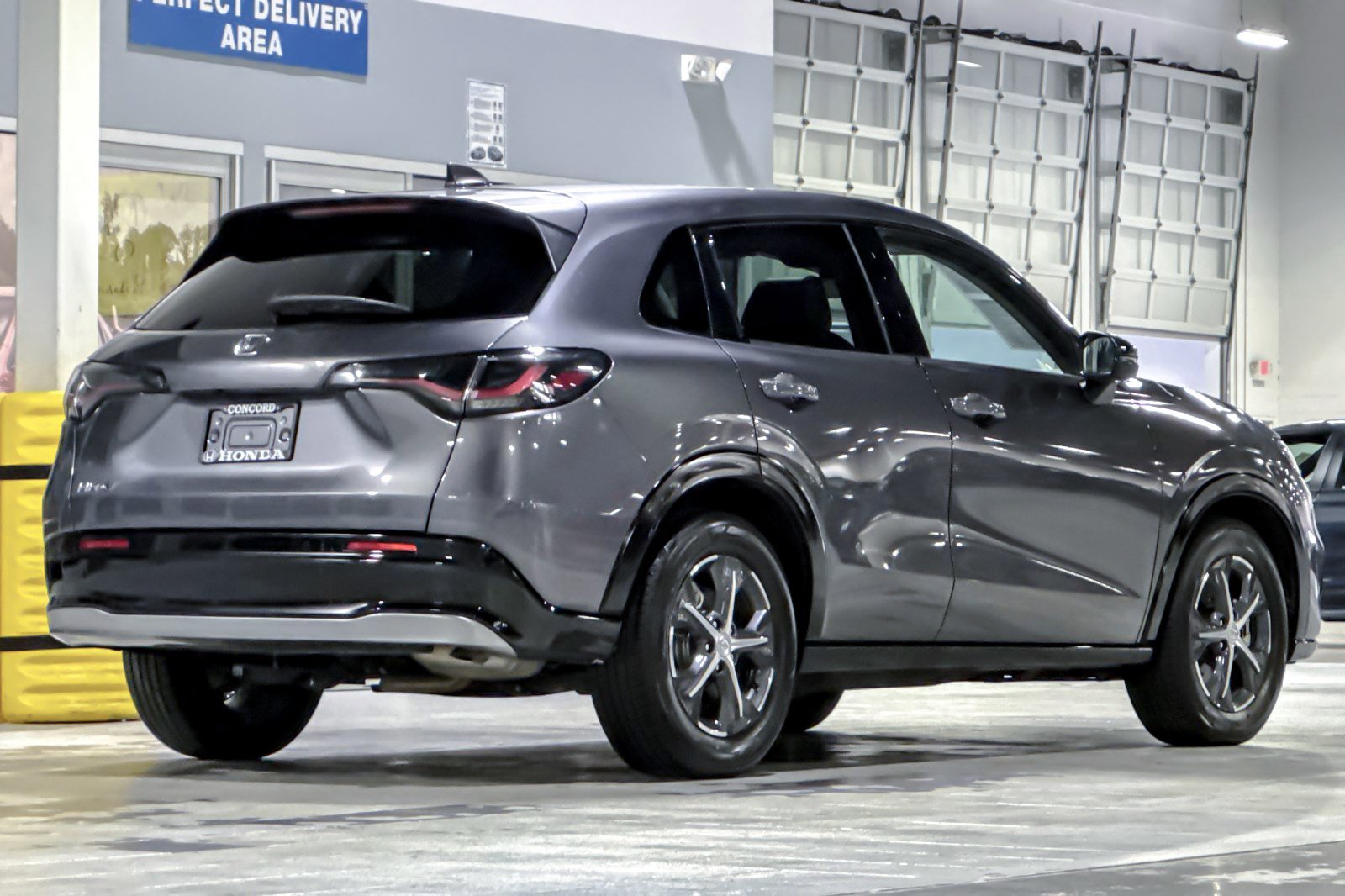 Used 2023 Honda HR-V EX-L image 8