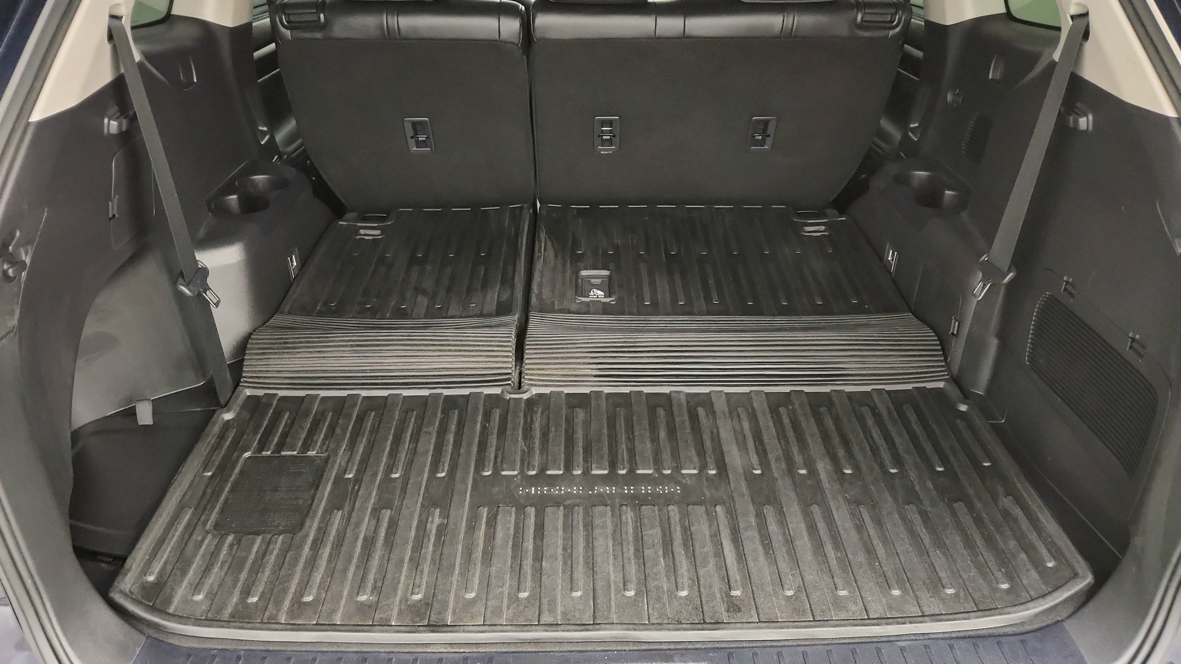 Used 2023 Toyota Highlander XLE AWD/4WD image 27