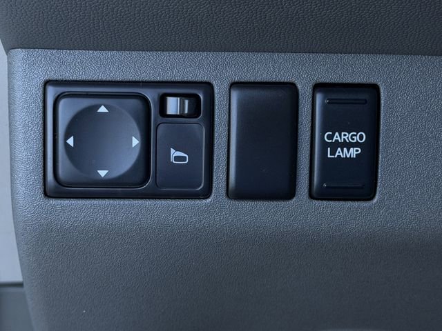 Used 2016 Nissan Frontier SV image 21