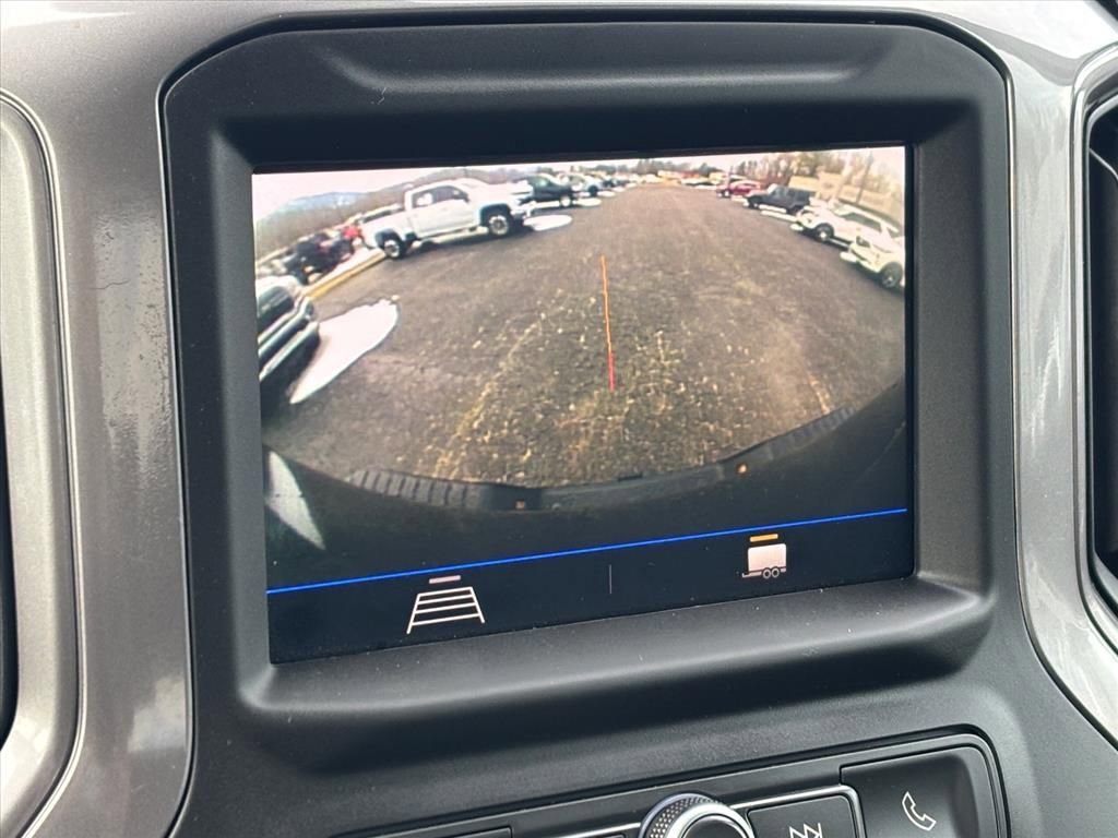 Used 2023 Chevrolet Silverado 2500 Custom w/ Custom Value Package image 5