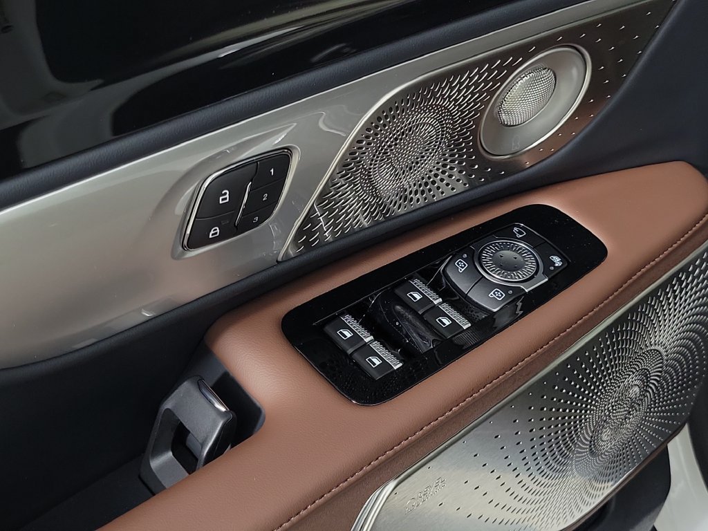 New 2026 Lincoln Nautilus Reserve AWD/4WD image 22