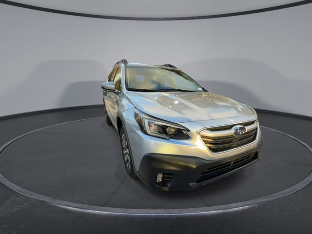 Used 2021 Subaru Outback Premium image 2