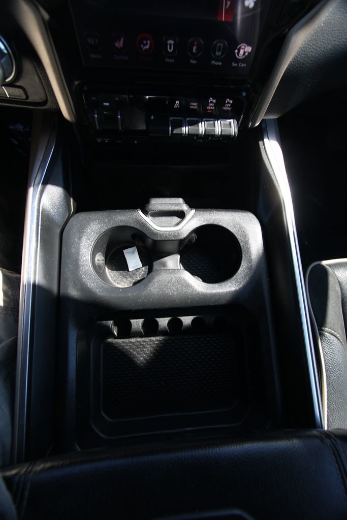 Used 2019 RAM 1500 Laramie image 25