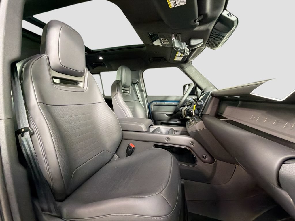 New 2026 Land Rover Defender 110 OCTA AWD/4WD image 30