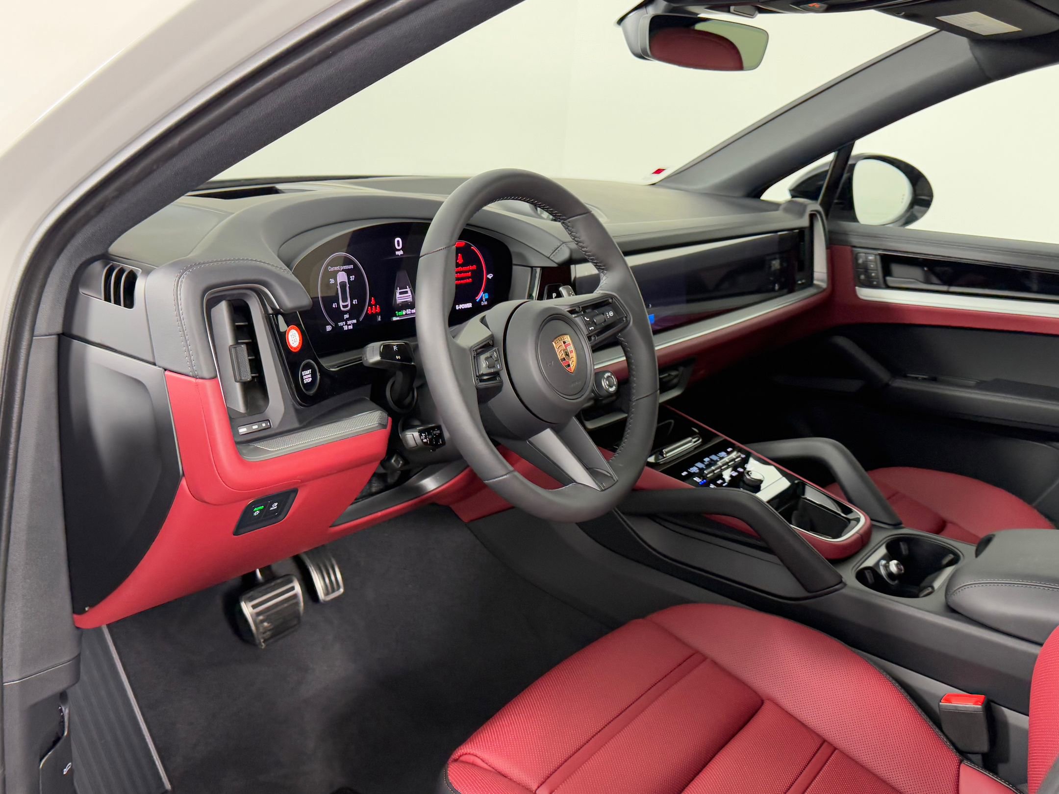 New 2026 Porsche Cayenne S image 4