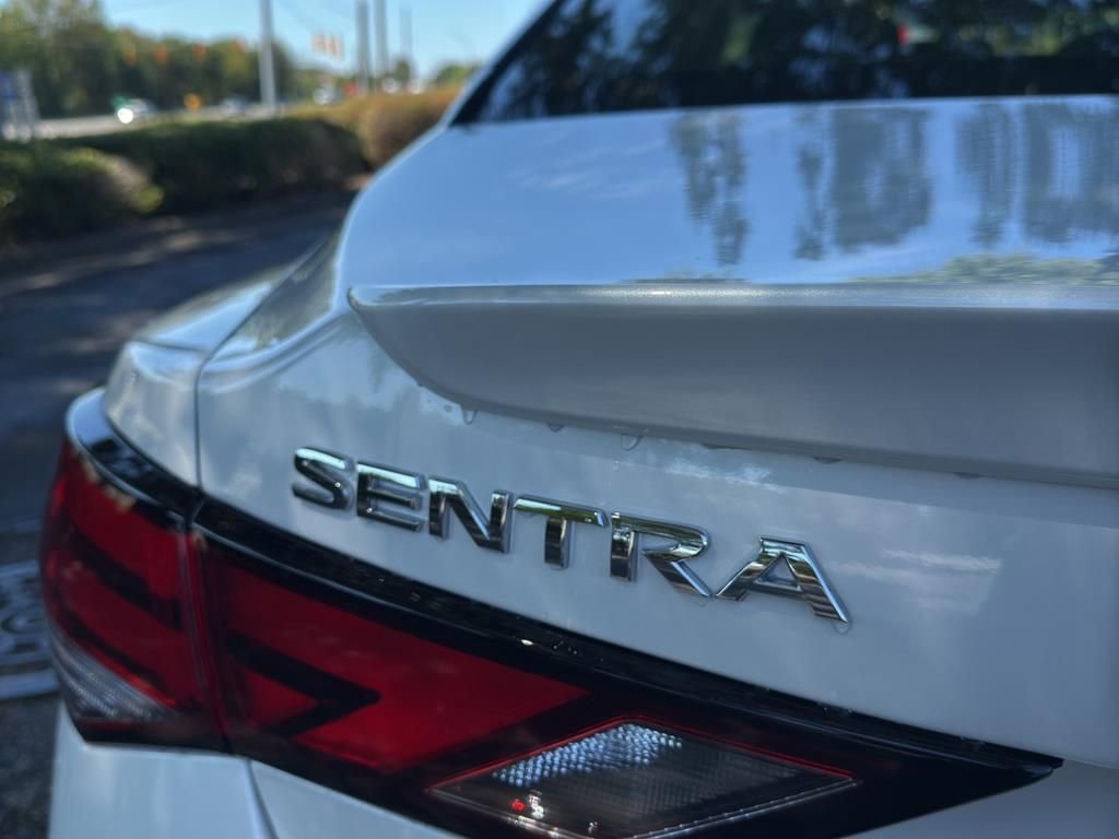 New 2025 Nissan Sentra SR image 14