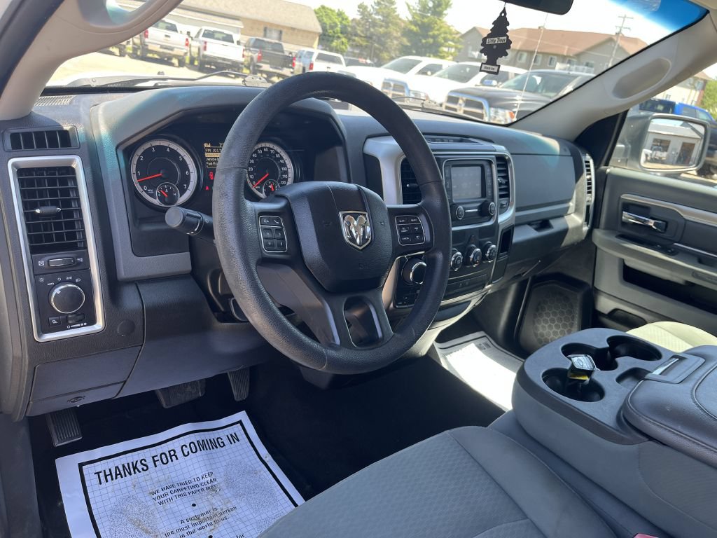 Used 2019 RAM 1500 Classic SLT AWD/4WD image 21