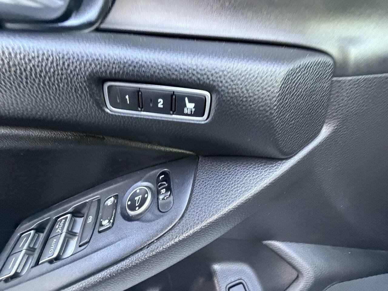 Used 2021 Honda Accord EX-L image 24