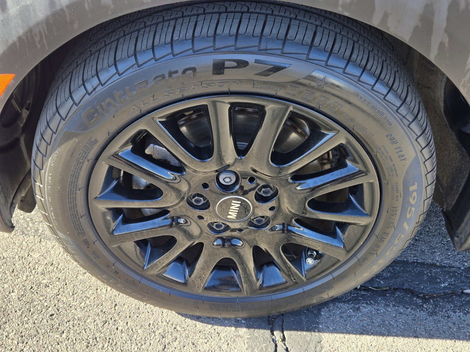 Used 2019 MINI Cooper 2-Door Hardtop image 9