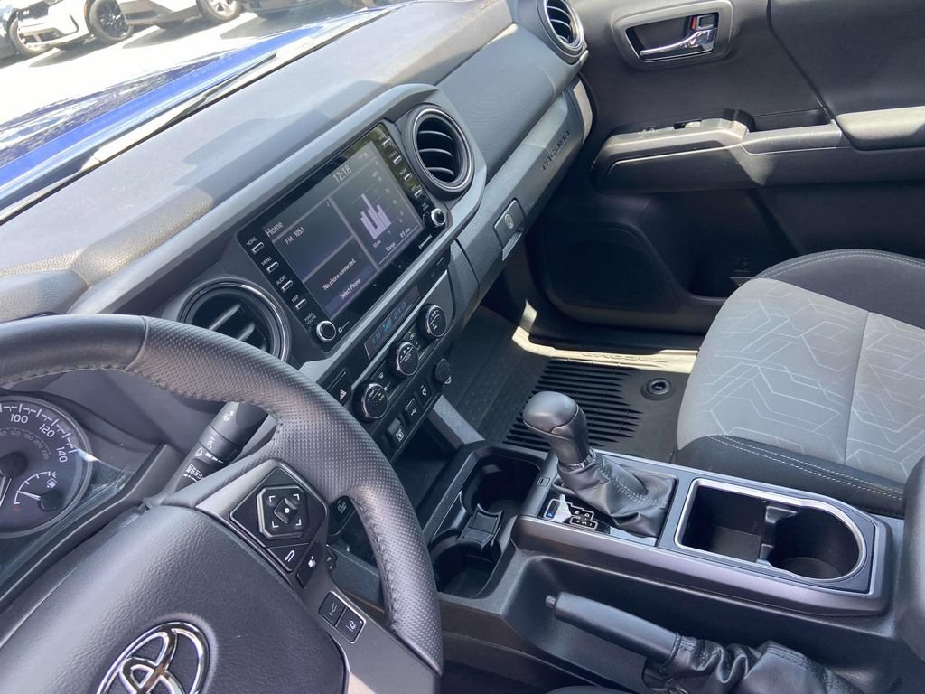 Used 2023 Toyota Tacoma TRD Off-Road w/ Technology Package AWD/4WD image 25
