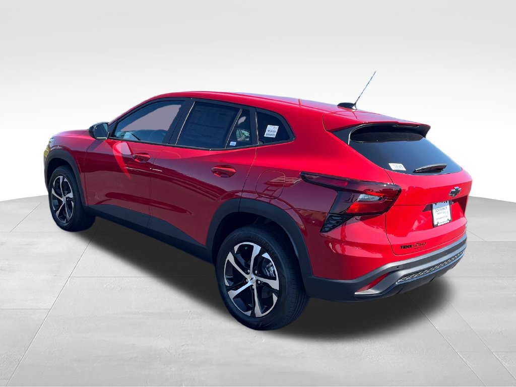 New 2026 Chevrolet Trax RS w/ Driver Confidence Package FWD image 3