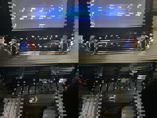 Certified 2025 Chevrolet Colorado ZR2 w/ Technology Package image 18