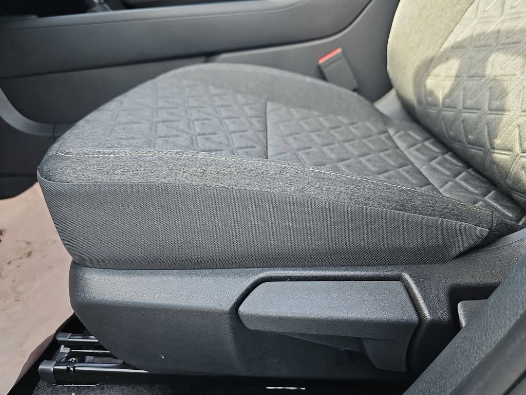 New 2026 Nissan Kicks SV w/ SV Premium Package FWD image 31