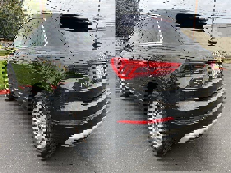 Used 2021 Audi Q3 2.0T Premium Plus w/ Premium Plus Package image 7