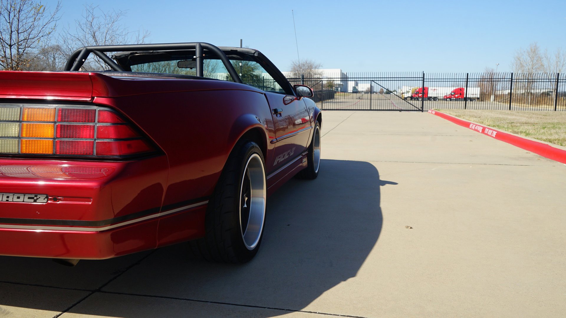 Used 1990 Chevrolet Camaro IROC-Z RWD image 31