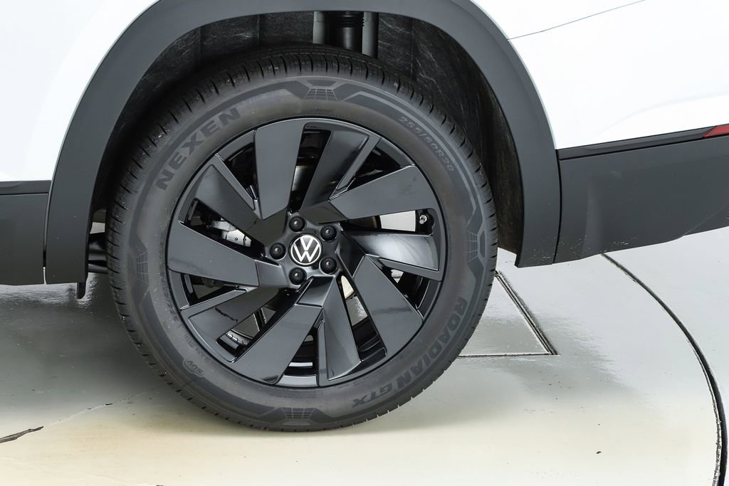 New 2026 Volkswagen Atlas SE image 45