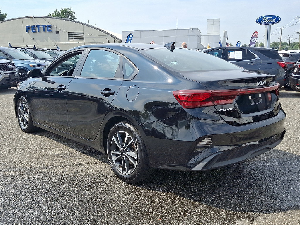 Certified 2024 Kia Forte LXS w/ LXS Technology Package FWD image 8
