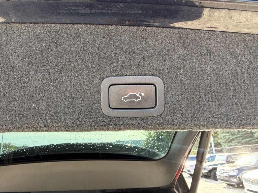 Used 2013 Volvo XC60 T6 AWD/4WD image 32