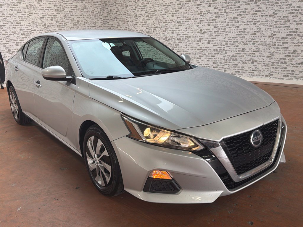 Used 2020 Nissan Altima 2.5 S FWD image 1