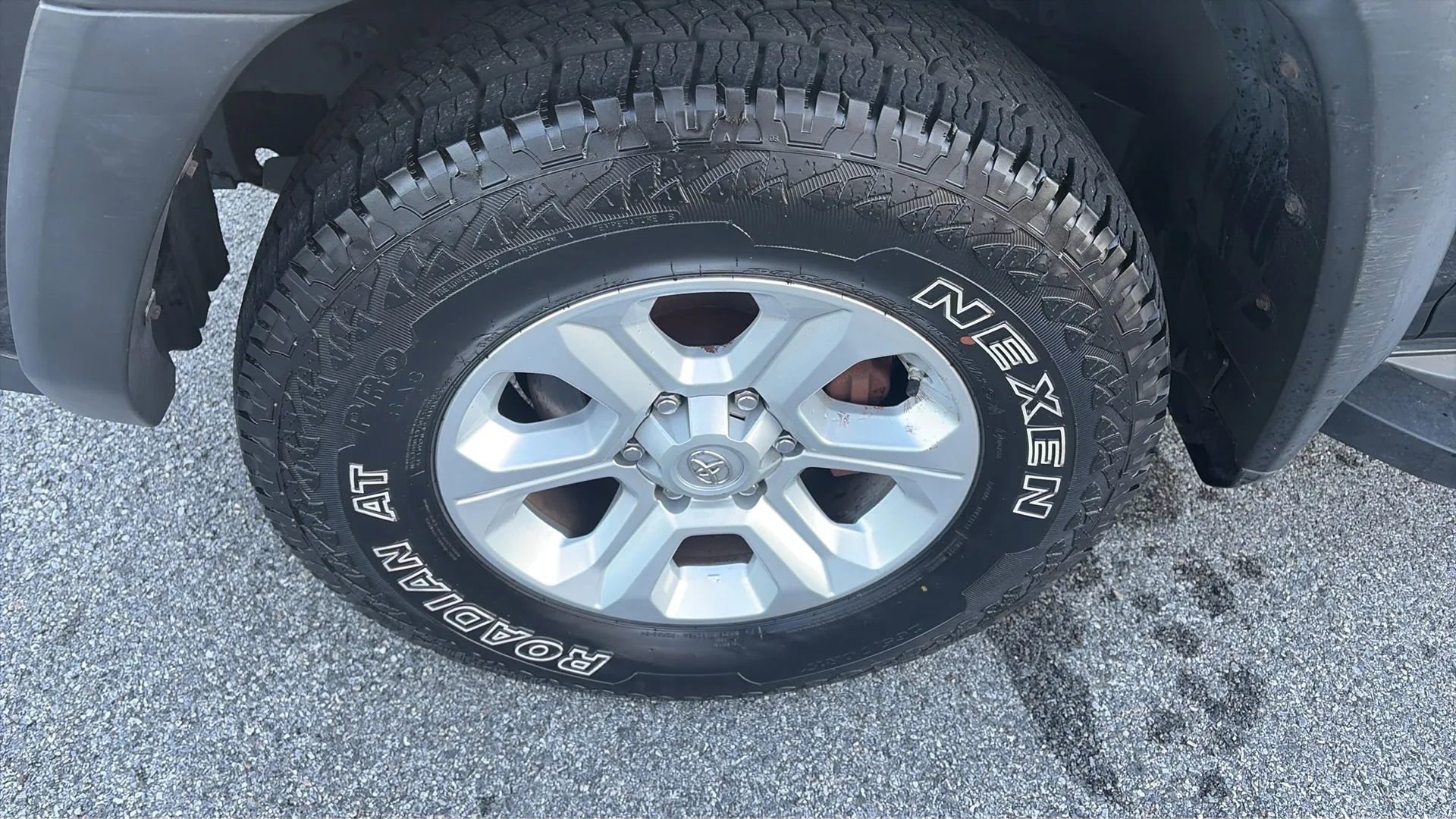 Used 2011 Toyota 4Runner SR5 image 21