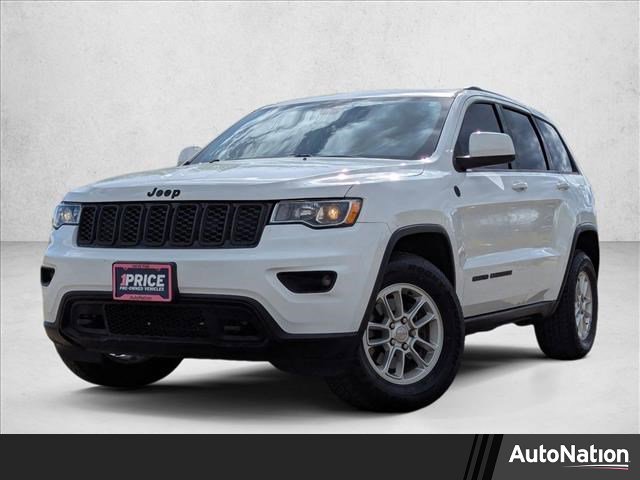 Used 2019 Jeep Grand Cherokee Laredo image 1