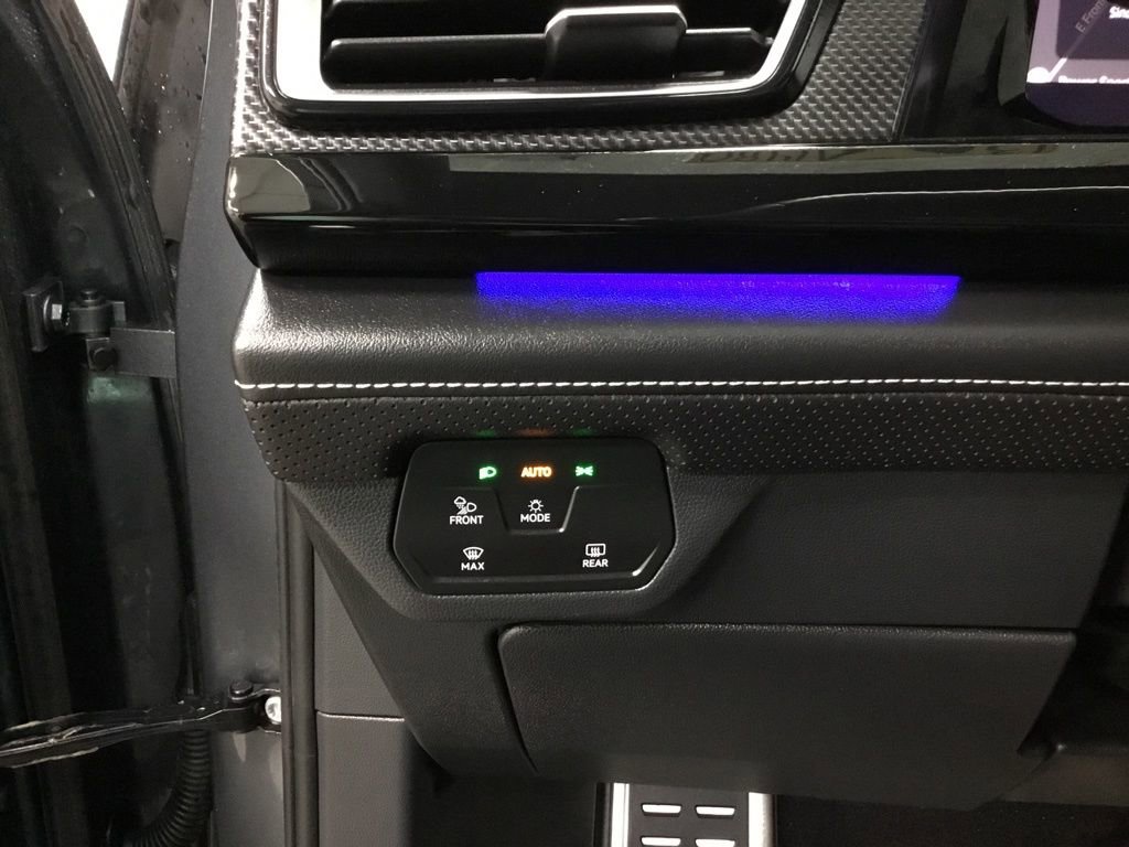 Used 2024 Volkswagen Atlas Cross Sport SEL R-Line AWD/4WD image 14