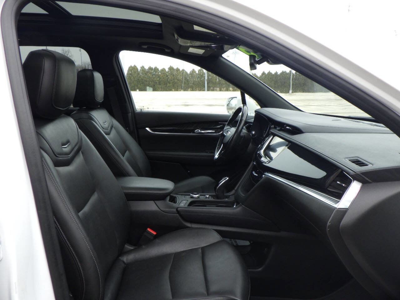 Used 2020 Cadillac XT6 Premium Luxury AWD/4WD image 16