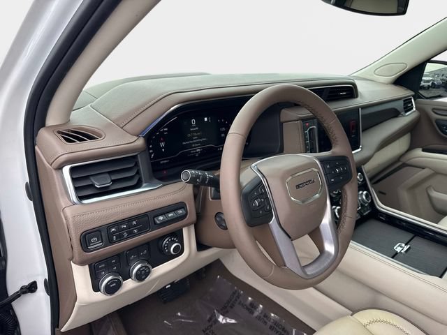 Used 2023 GMC Yukon XL Denali AWD/4WD image 19