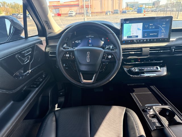Certified 2024 Lincoln Corsair AWD w/ Equipment Group 101A image 16