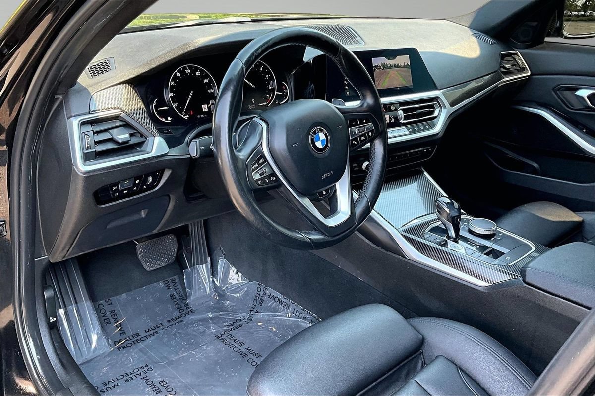 Used 2020 BMW 330i xDrive Sedan w/ Convenience Package AWD/4WD image 11